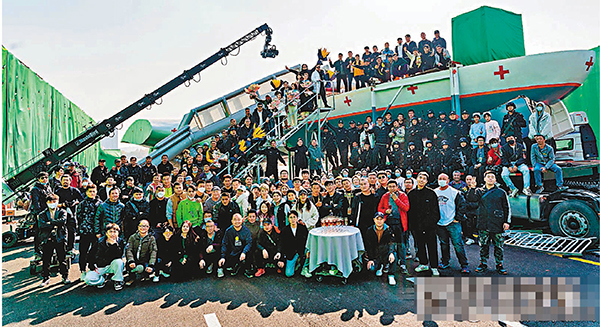 ●電影公司投入大量人力物力進行拍攝。