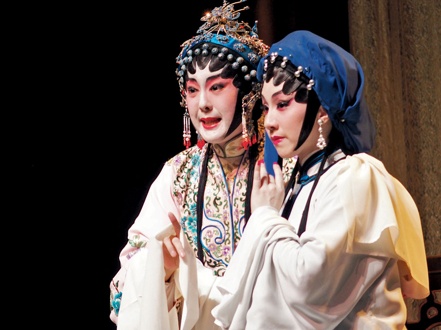 ●謝嘵瑩(右)與李沛妍在劇中對手戲多。