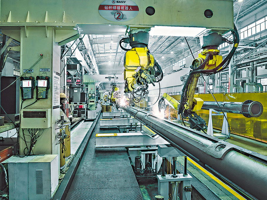 ● 焊接工作島，機器人替代工人焊接。三一重工供圖