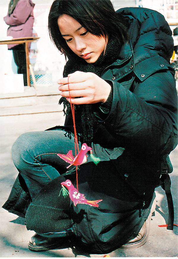 ●林嘉欣飾演的曼兒遠赴青島尋找風景。