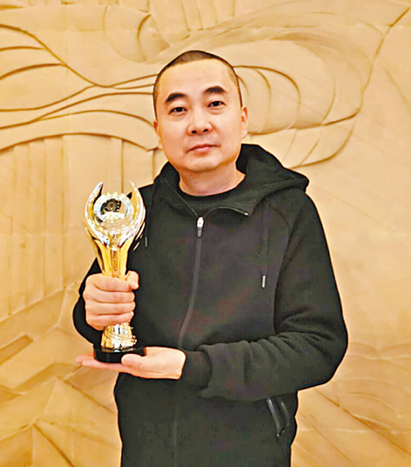 ●導演史文希望通過影片能充分展現王洛賓的音樂人生之路。