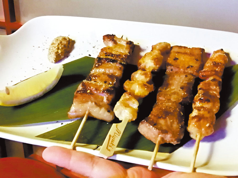 ●醉胡爐火鍋店也有串燒食