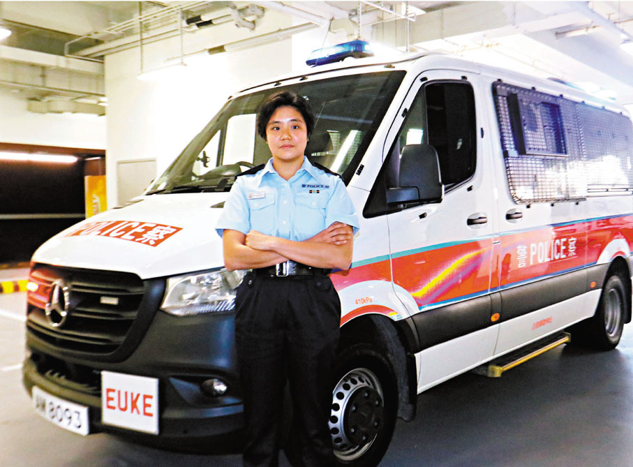 ●阿寶呼籲任何有能力及有志願的人投考警隊。 香港文匯報記者 攝