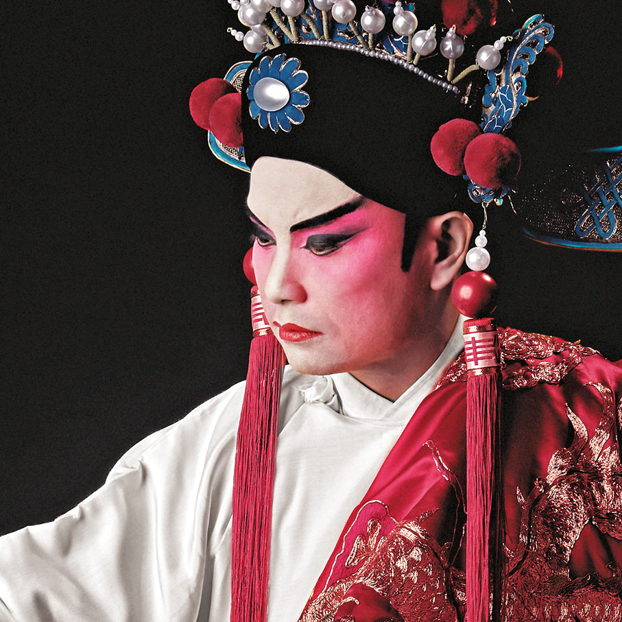 ●洪海會分別飾演「周世顯」及「崇禎皇帝」。