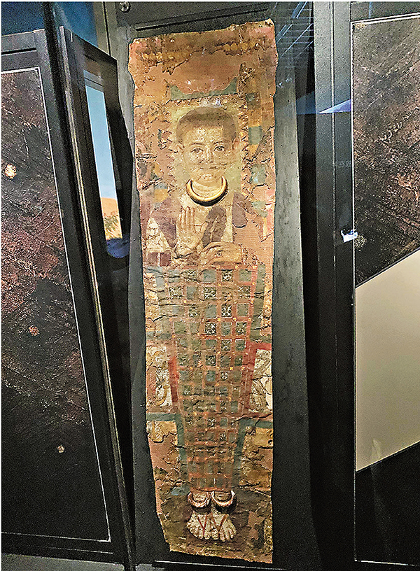 ●年輕女孩的木乃伊裹着屍布。