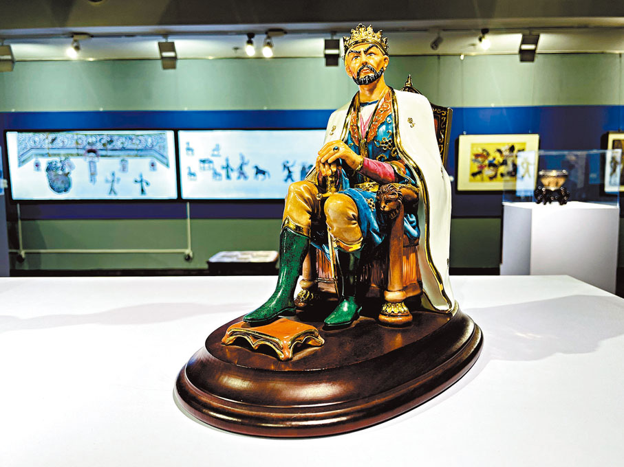 ●烏茲別克斯坦非遺帖木兒坐像。