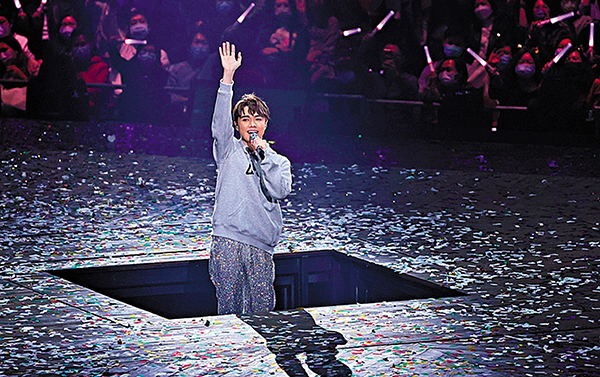 ●張敬軒前晚平安夜舉行第二場演出。