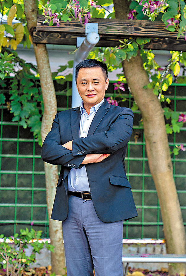 教聯會副主席鄧飛