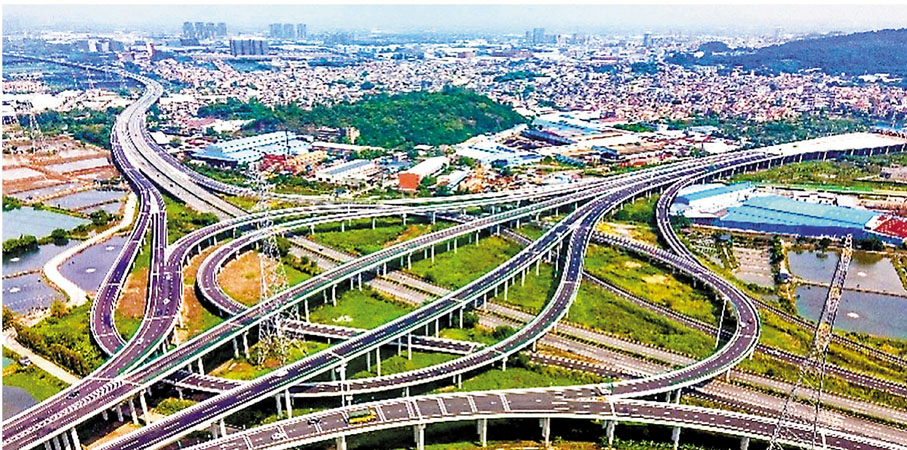 ●廣中江高速全線通車，串聯珠三角10條高速。受訪者供圖