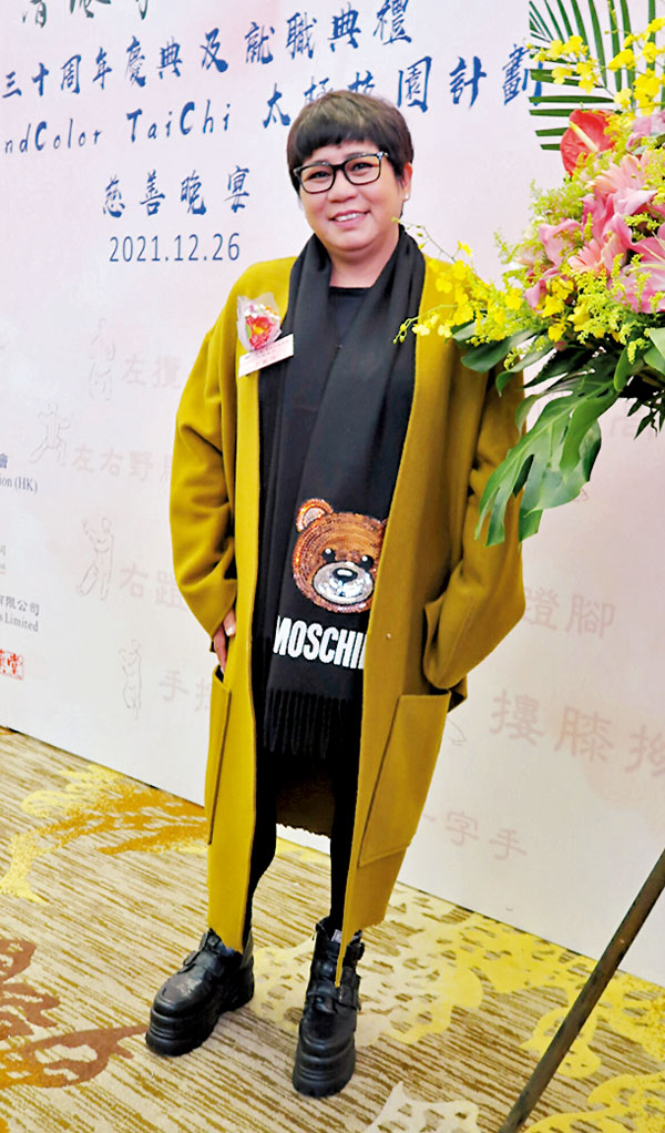 ●李麗霞的工作已排到明年3月。