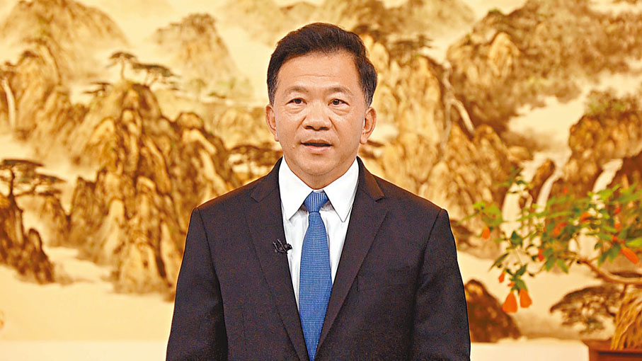 ● 慎海雄稱，香港發展的最大機遇在內地。視頻截圖