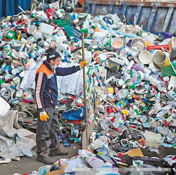 ◆土耳其前年收到來自德國的141個貨櫃的塑膠垃圾。 網上圖片