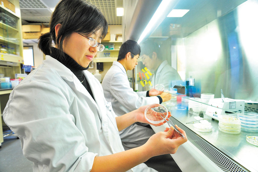 ◆國家重點實驗室今後將更加重視對科技、經濟、社會發展的推動作用。圖為香港中文大學的農業生物技術國家重點實驗室。