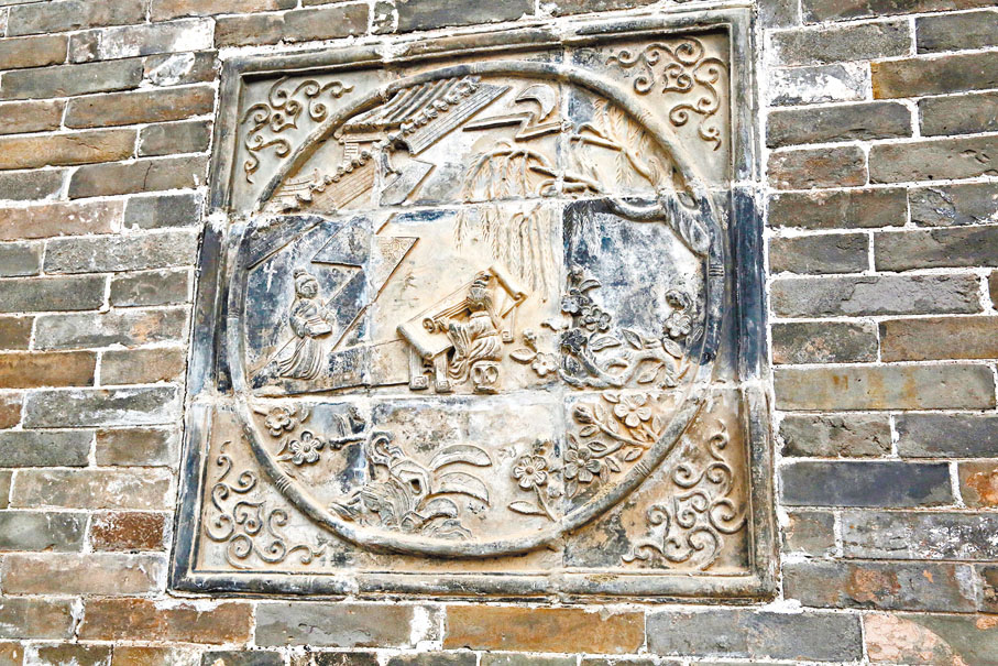 ◆按原樣遷建清朝的磚雕。