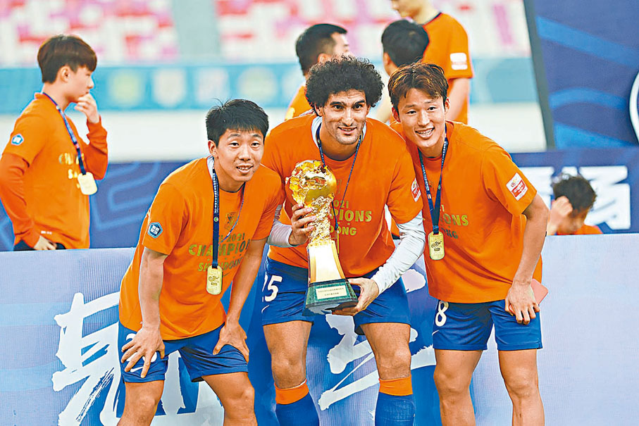 ◆中超未來或再難看見費蘭尼（中）這類頂級外援。新華社