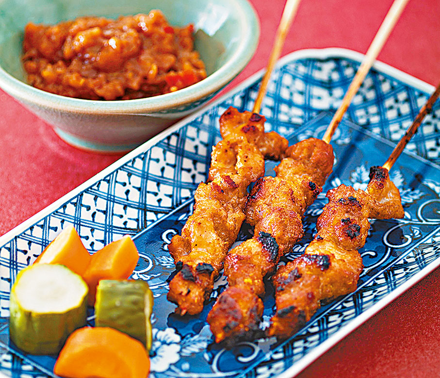 ◆夏卿小時候常幫母親完成這道豬肉及雞肉沙嗲串。