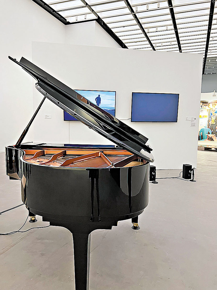 ◆《獨步黃昏的鋼琴》是一個合作的聲音裝置作品。