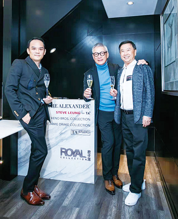 ●Royal Collection君子滙創始人張繼東（左）、Steve Leung Design Group創始人梁志天（中）、THEODORE ALEXANDER China President黃志新（右）合照。