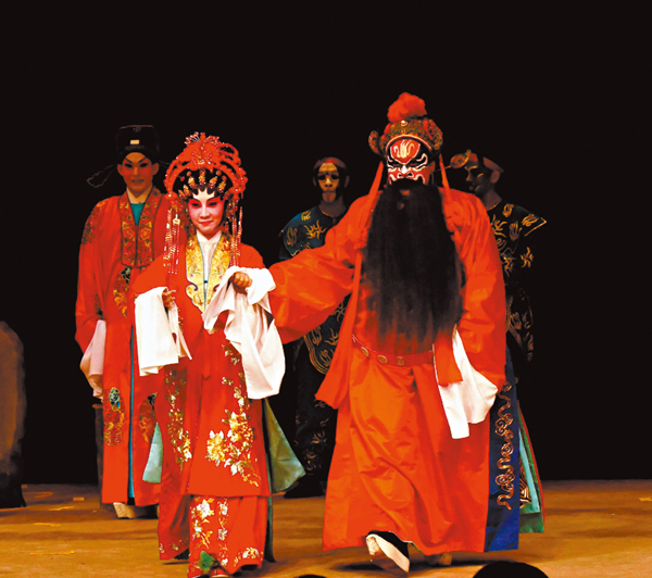 ◆劍麟和御玲瓏夫妻檔在《鍾馗嫁妹》中演深情兄妹。