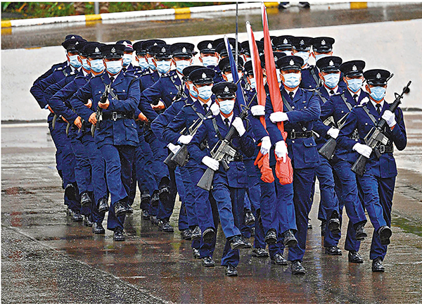 ◆香港警隊表演中式步操。 資料圖片