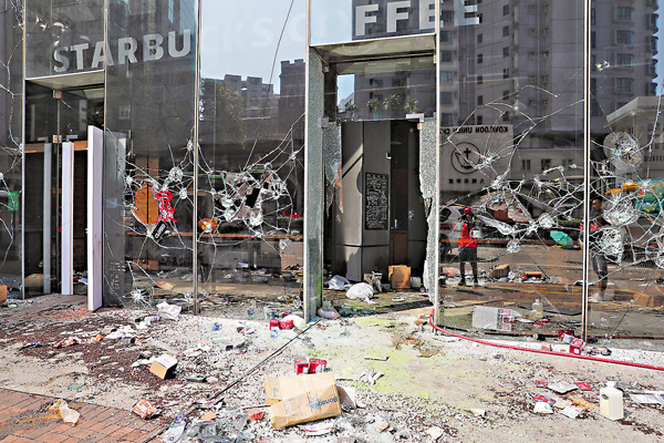 ◆佐敦部分店舖被大肆破壞。  資料圖片