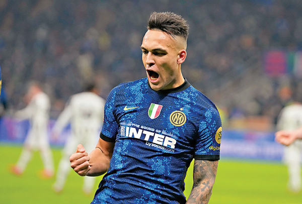 ◆國米前鋒拿達路馬天尼斯今季腳風甚順。  美聯社