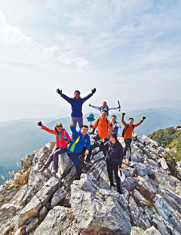 ◆攬勝排牙山頂。 作者供圖