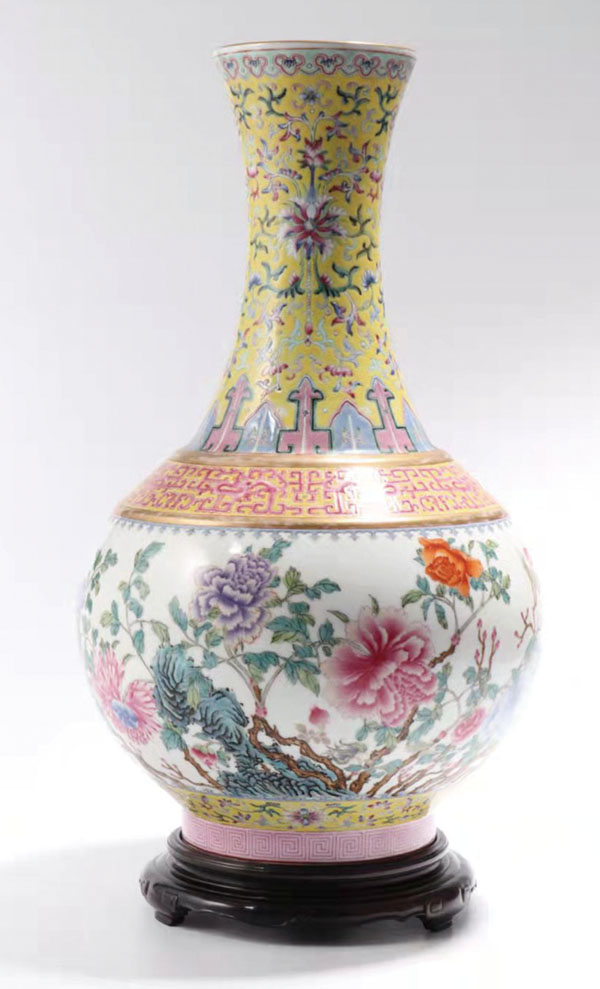 ◆光緒 粉彩花卉紋賞瓶