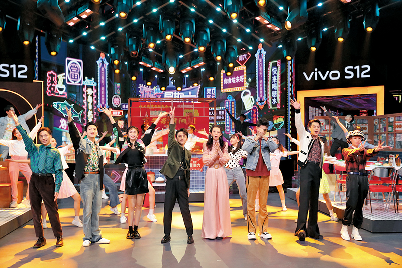 ◆ 蔡少芬加盟《你好，星期六》主持團。