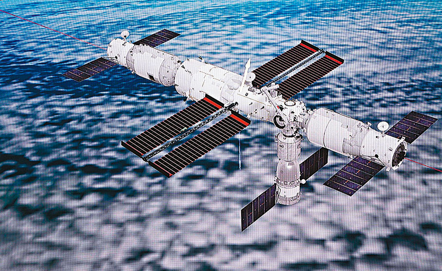 ◆太空站有望將首次以6個航天器組合體飛行。圖為天舟二號貨運飛船與天和核心艙重新對接並完成鎖緊。 資料圖片