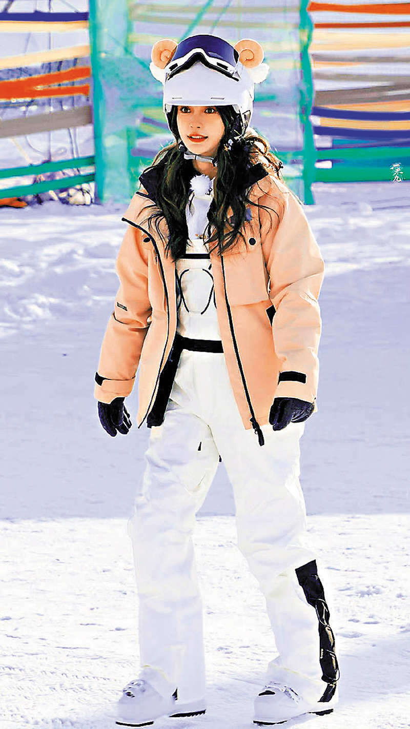 ◆Angelababy 錄製滑雪綜藝節目。