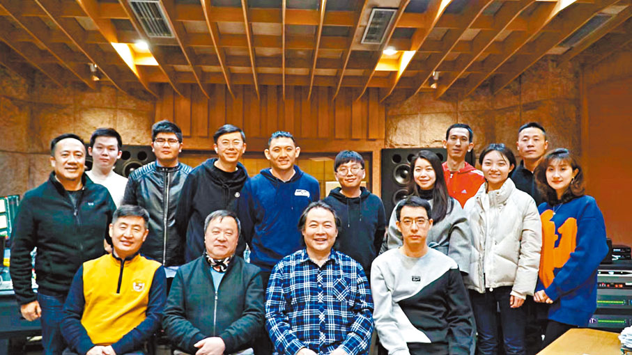 ◆合唱版國歌錄製主創團隊。受訪者供圖