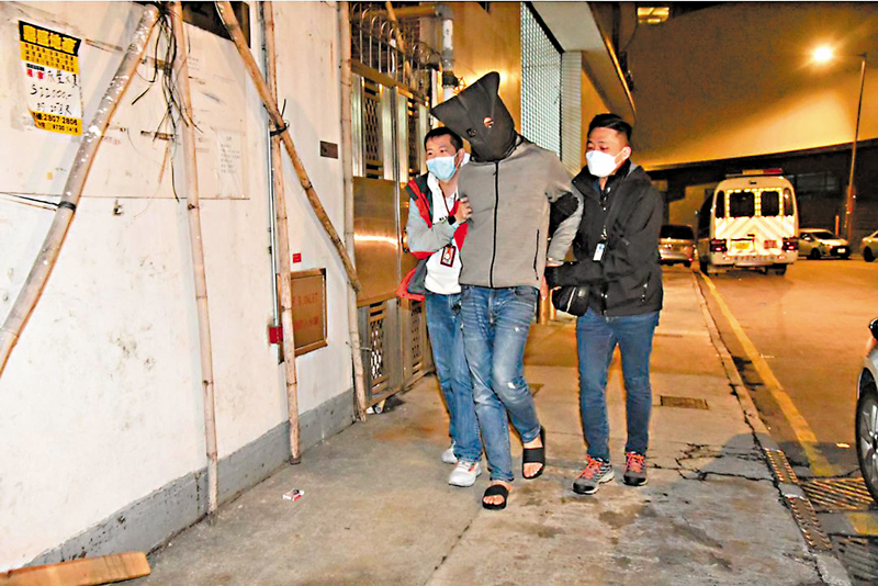 ◆ 押解疑犯的探員要接受檢測和居家隔離。