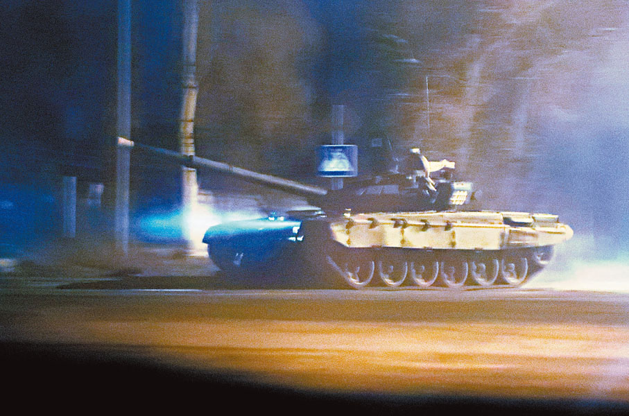 ◆ 普京下令俄軍進入兩個「共和國」維持和平。 路透社