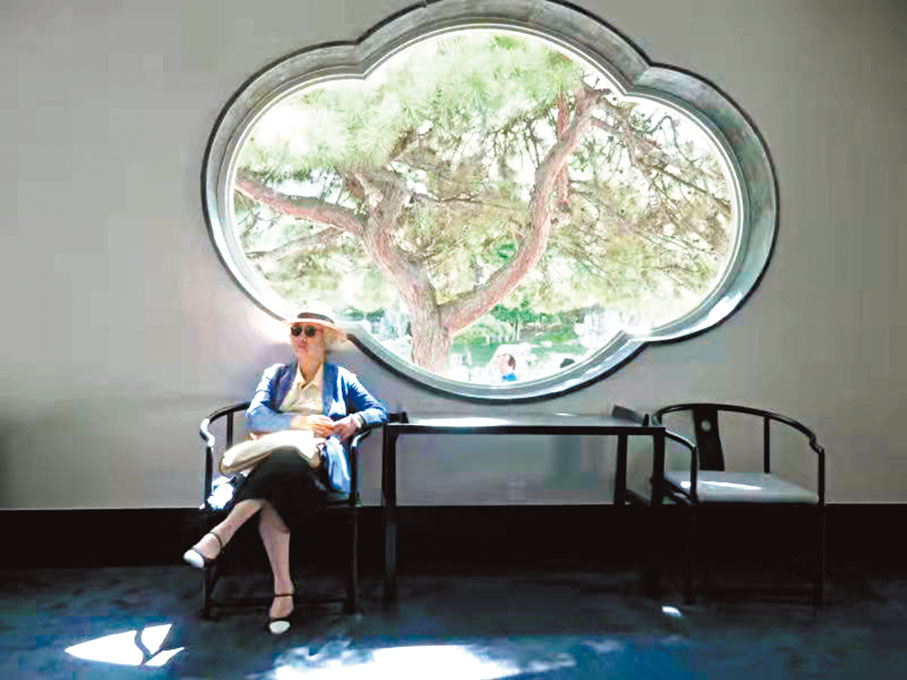 ◆疫情前，張香華常愛遊覽四處風光。