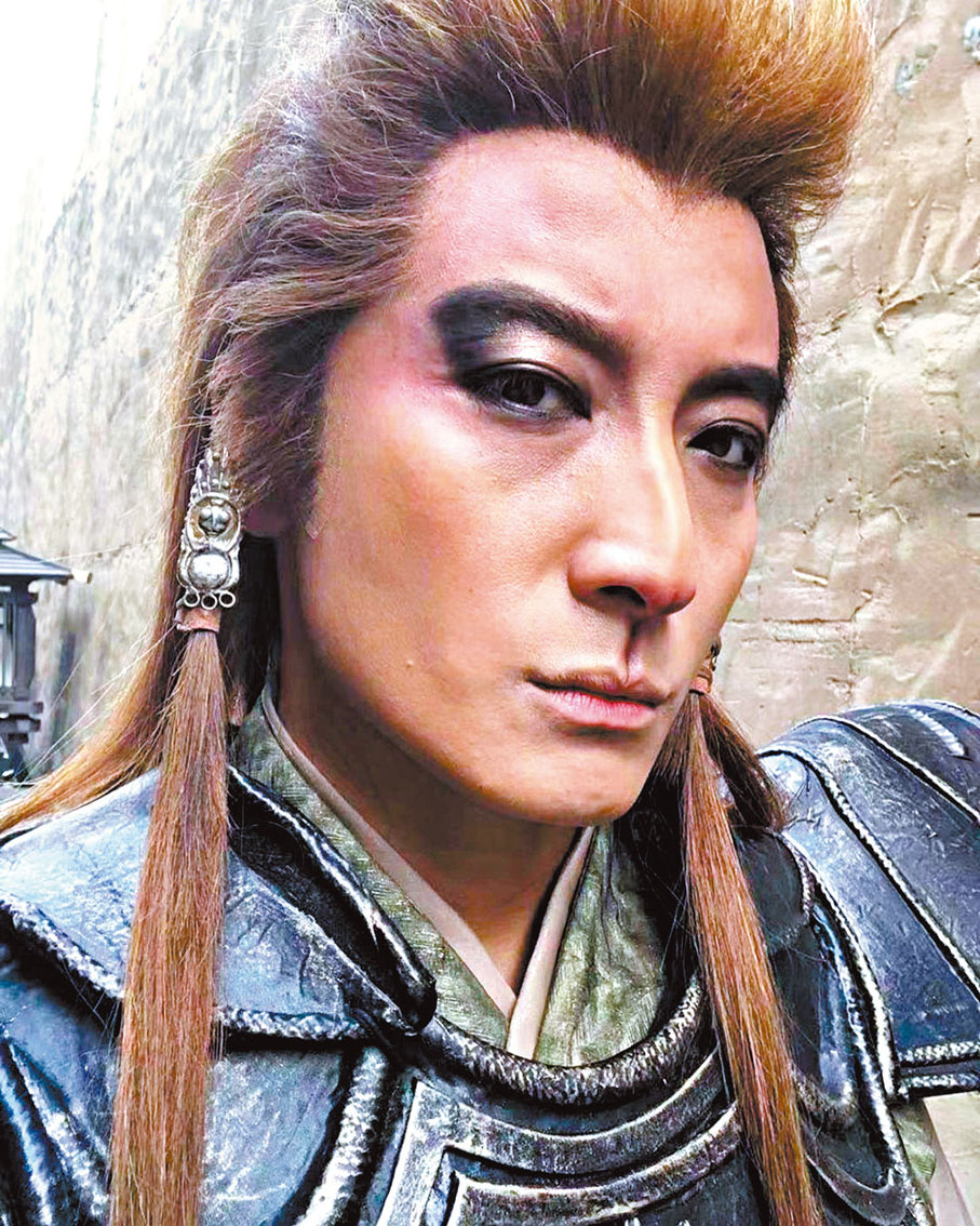 ◆方力申扮相被指與石修撞樣。