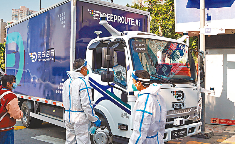 ◆元戎啟行無人駕駛輕卡在運送抗疫物資。 受訪者供圖