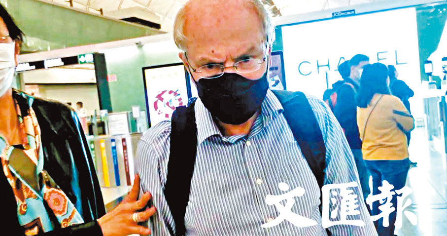 ◆遇到記者詢問的夏博義「嬲爆」。香港文匯報記者 攝