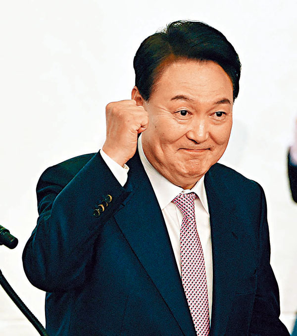 ◆ 尹錫悅以不足0.8個百分點之差，擊敗李在明當選。 法新社