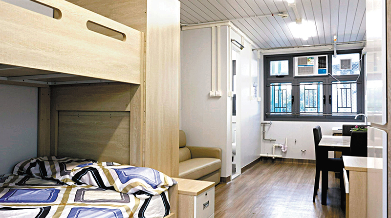 ◆同心村將用於隔離房。圖為其內部裝修和配備的傢具。 香港文匯報深圳傳真