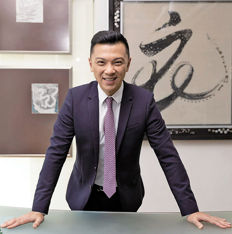 ◆ 陳祖恒在立法會上推動特區政府推出更多惠及業界的支援措施，例如提供更優惠的借貸擔保計劃，簡化多元資助申請流程等。