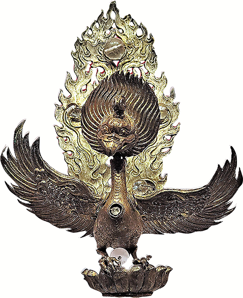 ◆銀鎏金鑲珠金翅鳥，宋代，雲南省博物館藏。