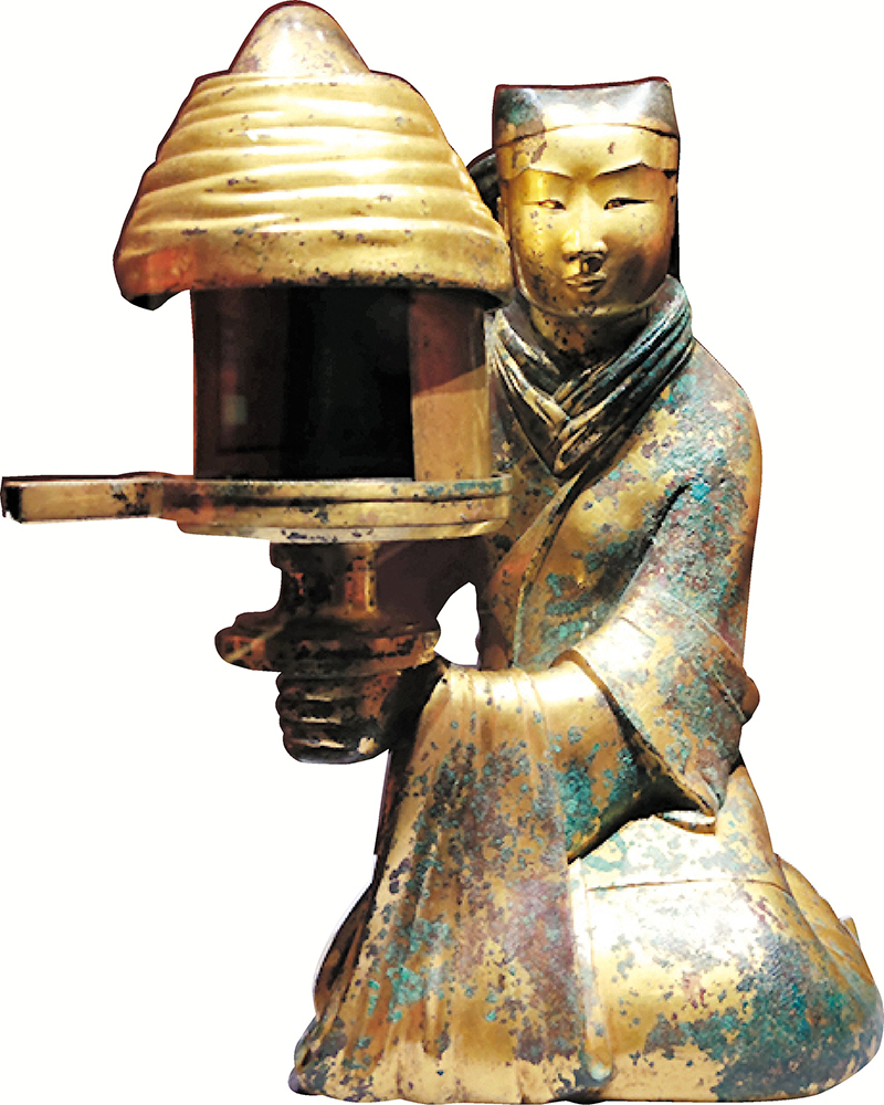 ◆長信宮燈，漢代，河北博物院藏。