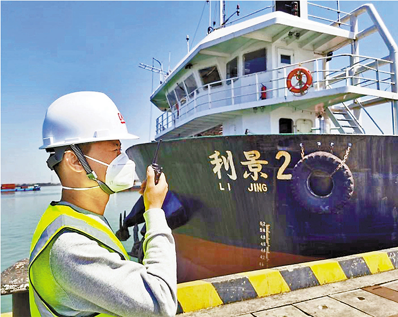 ◆陳潔松在中山黃圃港工作現場。 受訪者供圖