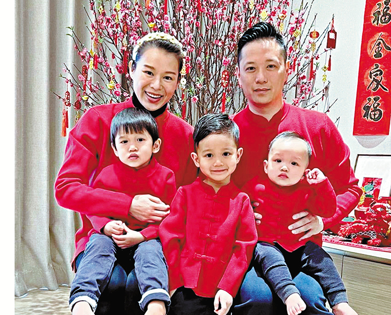 ◆有指胡杏兒帶二仔Ryan及孻仔Liam北上開工，大仔Brendan則交由丈夫照顧。