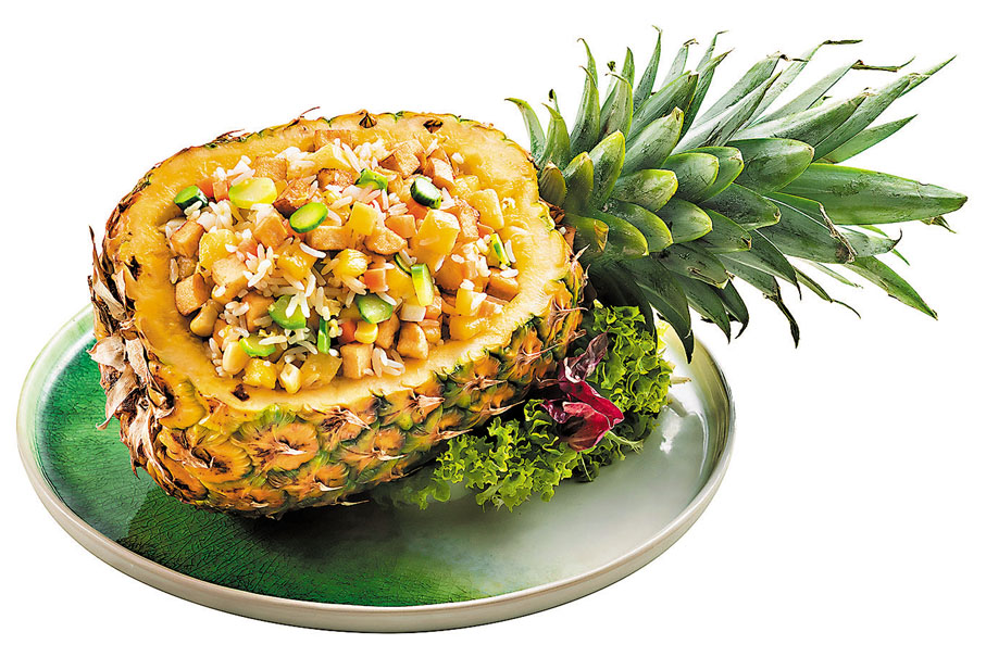 ◆原個菠蘿植物雞粒炒飯