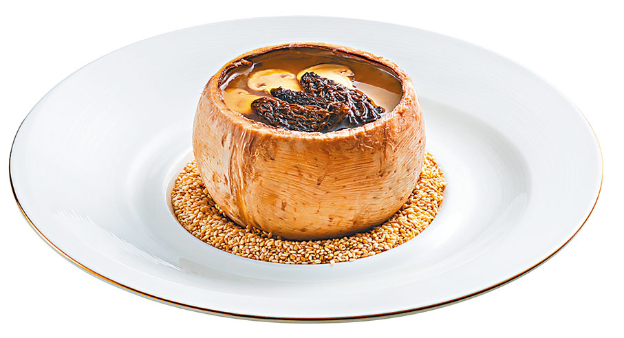 ◆椰皇燉松茸摩利菌湯