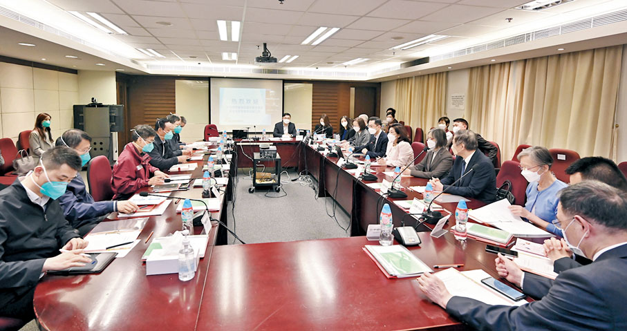 ◆中央政府援港抗疫中醫專家組與衞生署和香港中醫藥管理委員會會面交流。