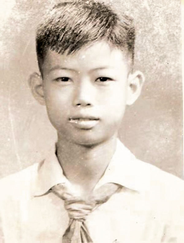 ◆小學時期的李志雄。