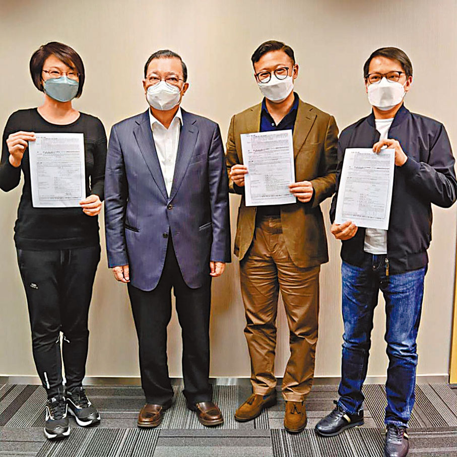 ◆ 李慧、陳克勤、張國鈞向李家超競選辦主任譚耀宗遞交提名。